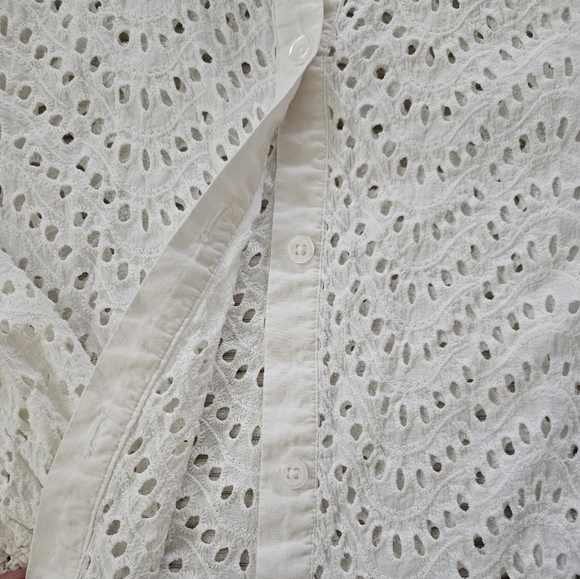Simply Vera Vera Wang White Eyelet Blouse Size XL - Picture 5 of 7
